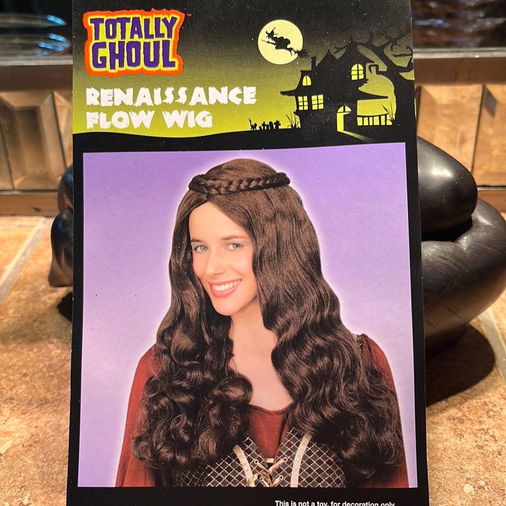 NWT Renaissance Wig